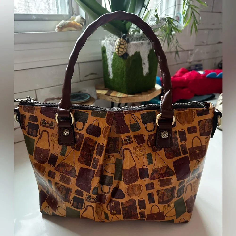 Patricia Nash part of Patricia’s Closet collection Satchel Handbag. - Picture 2 of 3